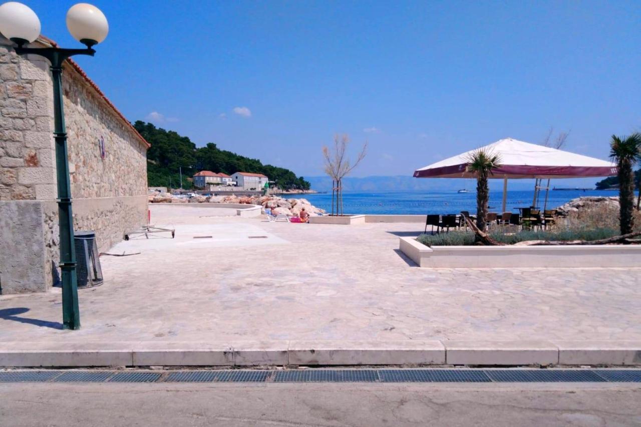 Apartments With A Parking Space Jelsa, Hvar - 8713 젤사 외부 사진